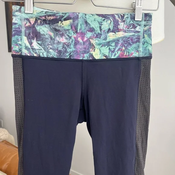 Lululemon Var-City Crop Tights - Picture 3 of 5